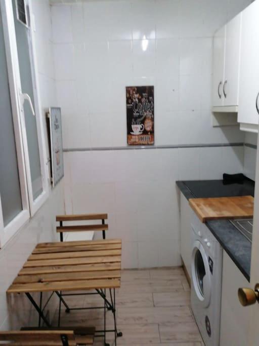 Sebastian Elcano, Apartamento Para 2 Con Terraza, Metro Embajadores Мадрид Екстер'єр фото