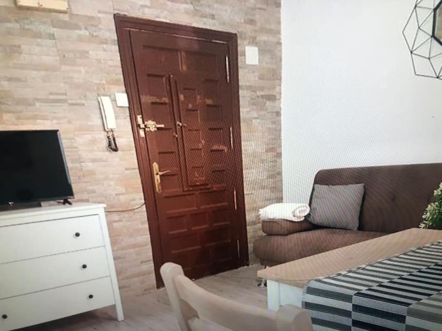Sebastian Elcano, Apartamento Para 2 Con Terraza, Metro Embajadores Мадрид Екстер'єр фото