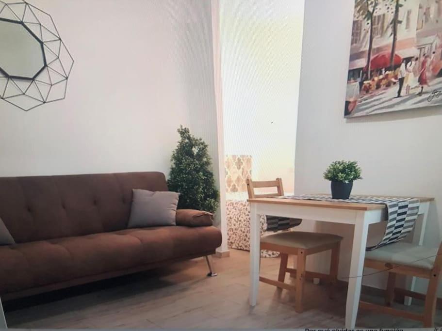 Sebastian Elcano, Apartamento Para 2 Con Terraza, Metro Embajadores Мадрид Екстер'єр фото